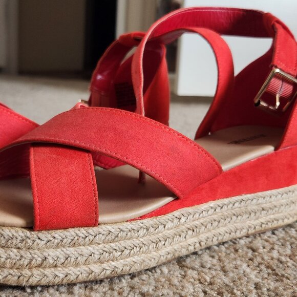 Strappy Wedge Sandals, buckle detail - Picture 2 of 4